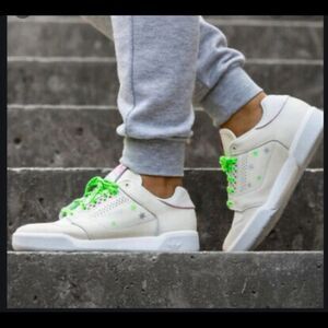 NEW! ADIDAS Slamcourt white neon stars decor 11